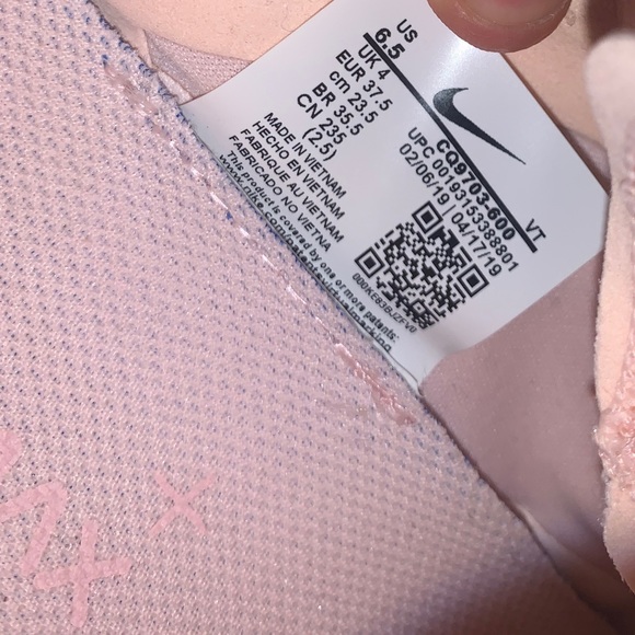 2019 Wmns Air VaporMax 2019 'Echo Pink Silver' - Picture 3 of 10